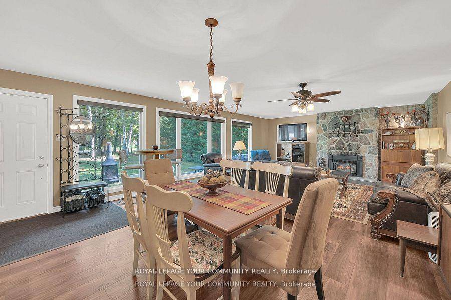 Available Immediately Offered Furnished !