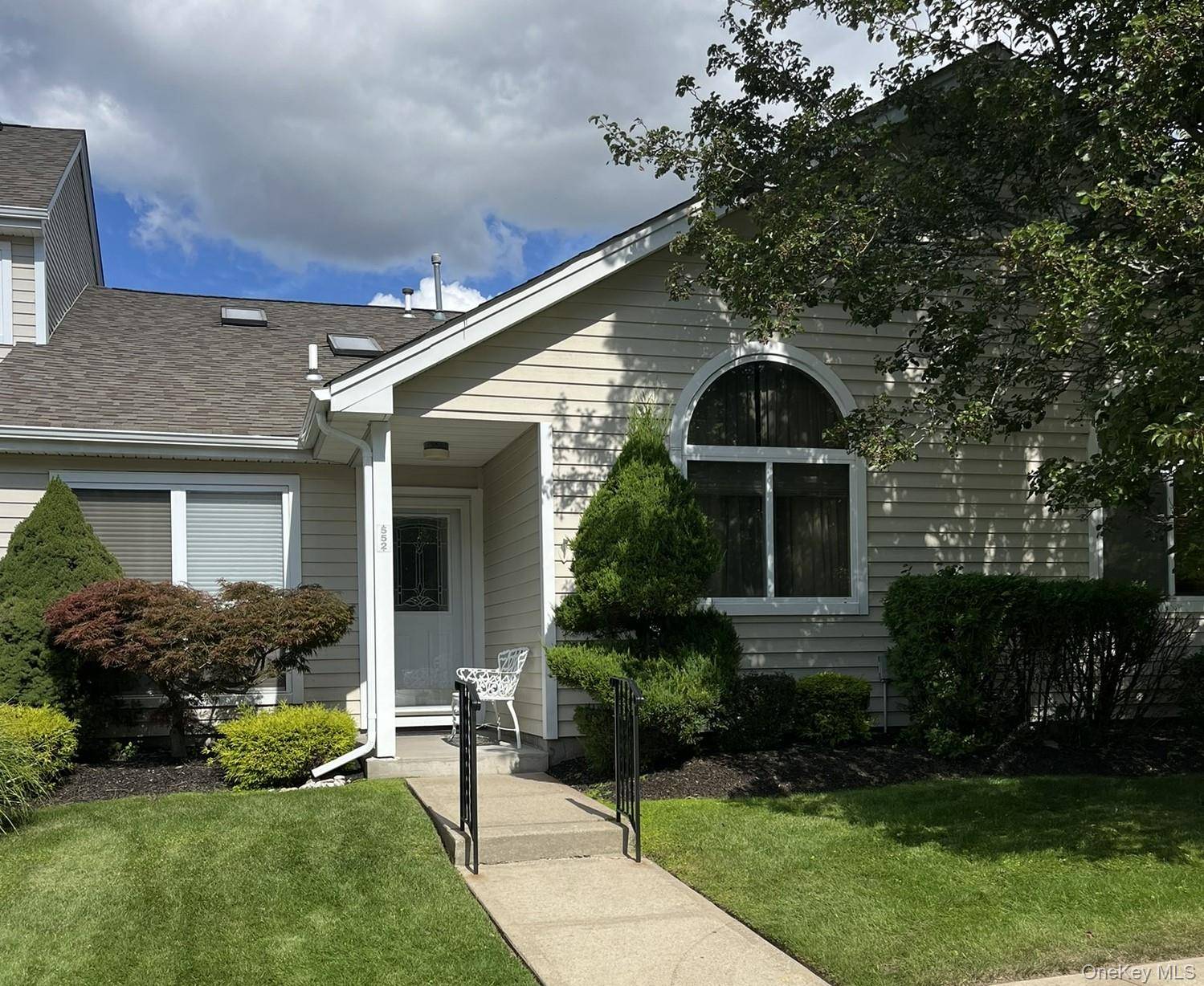 Most sort after townhouse in entire community all on one floor !