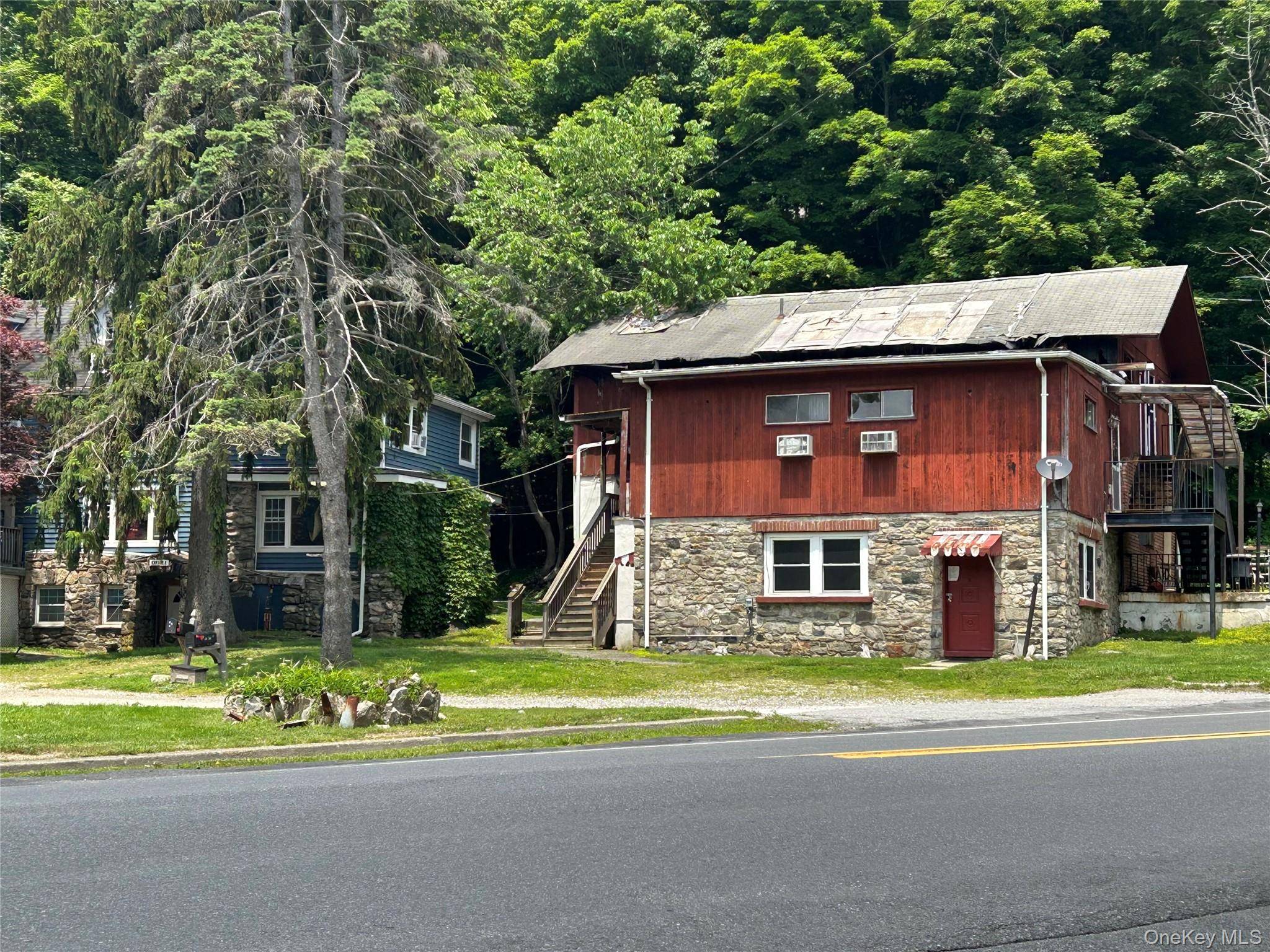4 Unit Apartment Building Rehab Opportunity Motel 11 ROOMS in Scenic Rural Setting on 7.