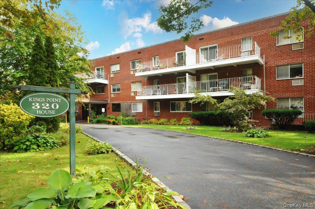 Rare Offering Kings Point House Top Floor Waterfront Luxury Doorman building with southern exposure.