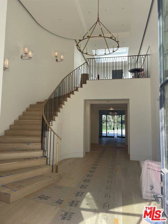 129 S Rockingham Ave Brentwood LA