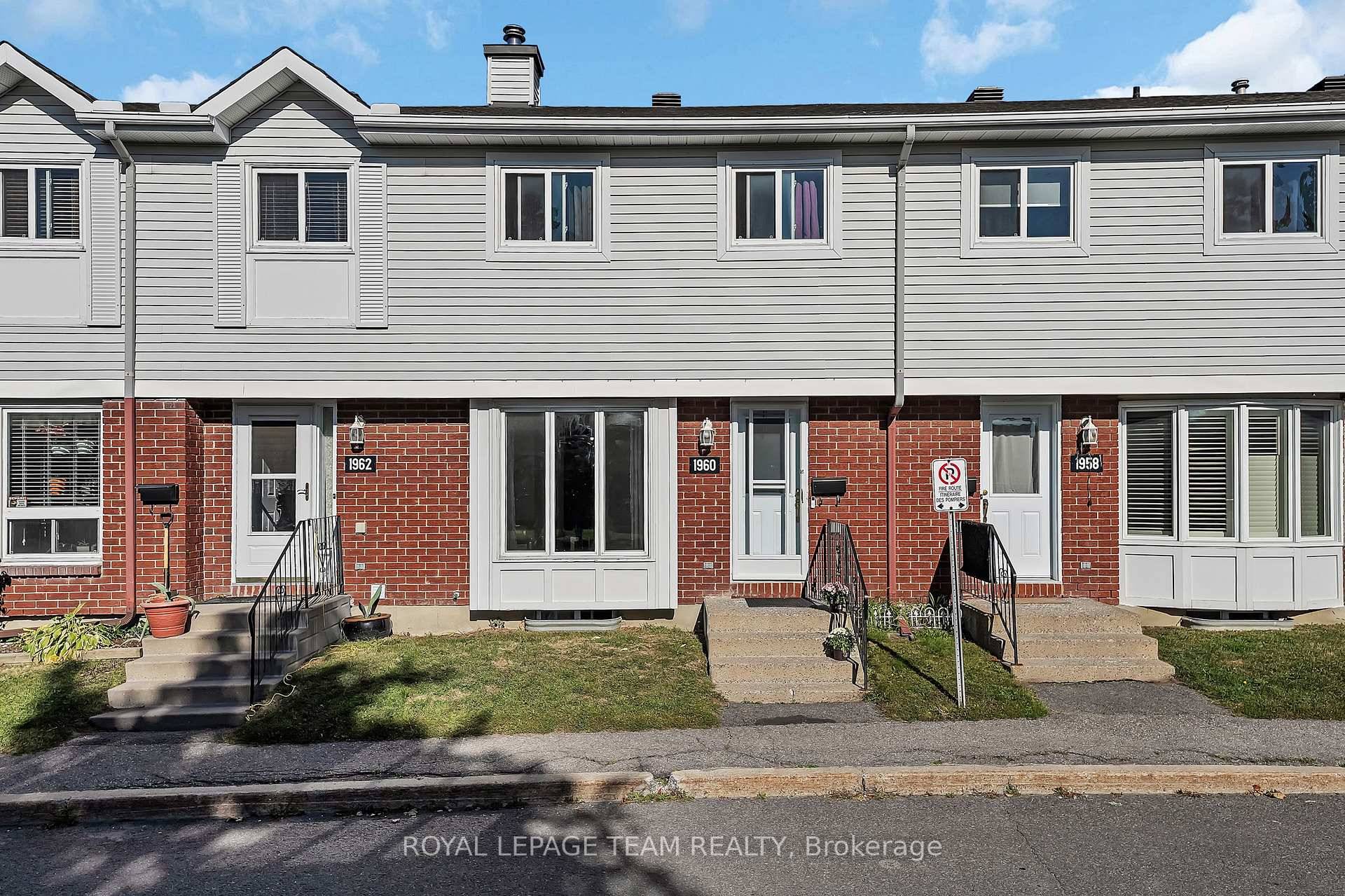 OPEN HOUSE Saturday AND Sunday Sept 27th 28th 2 4PM on both days Welcome to 1960 Colorado Lane, a wonderfully maintained 3 bedroom, 2 bathroom townhome offering comfort, convenience, and ...