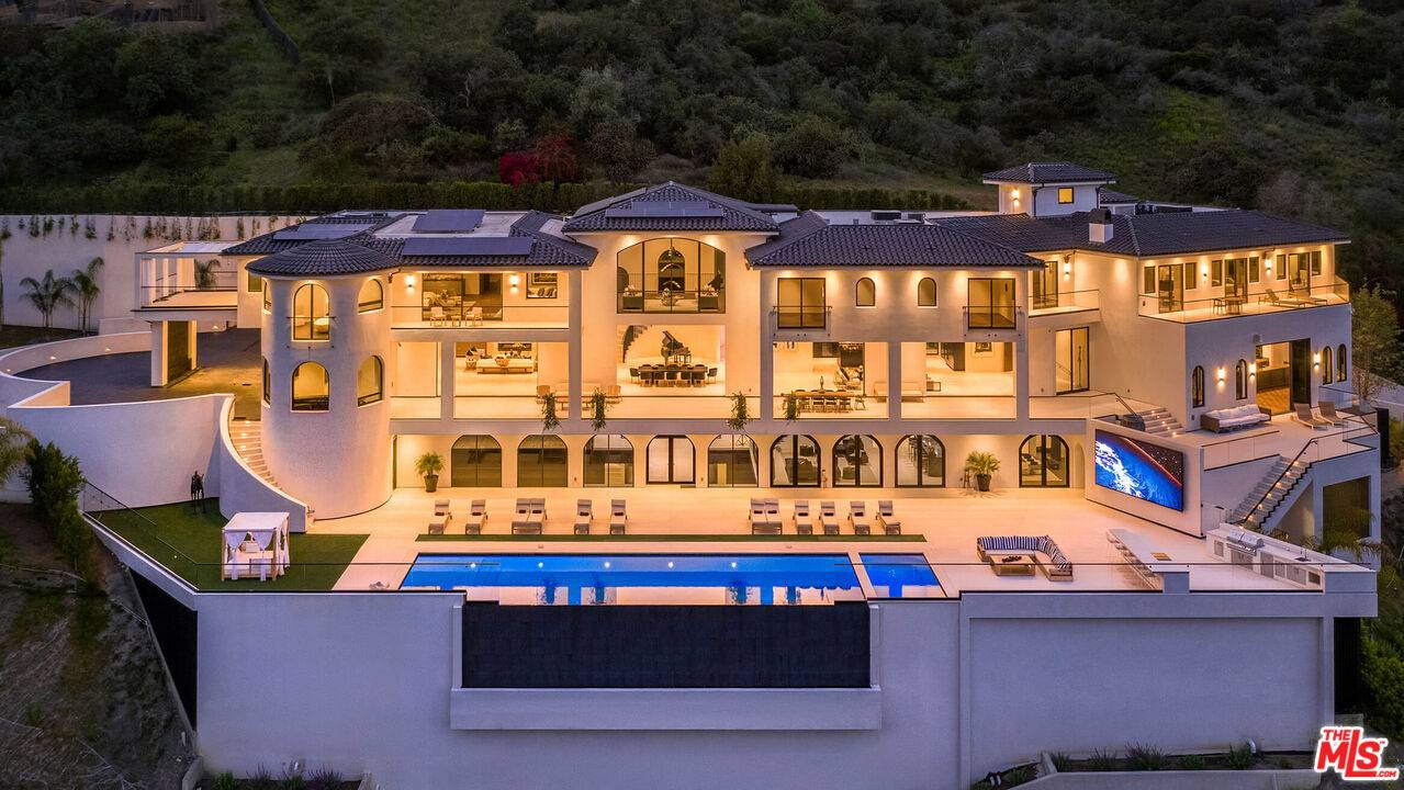10697 Somma Way 8BR Bel Air La