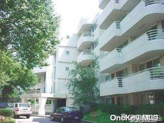 bright amp ; spacious all renovated one bedroom 1.