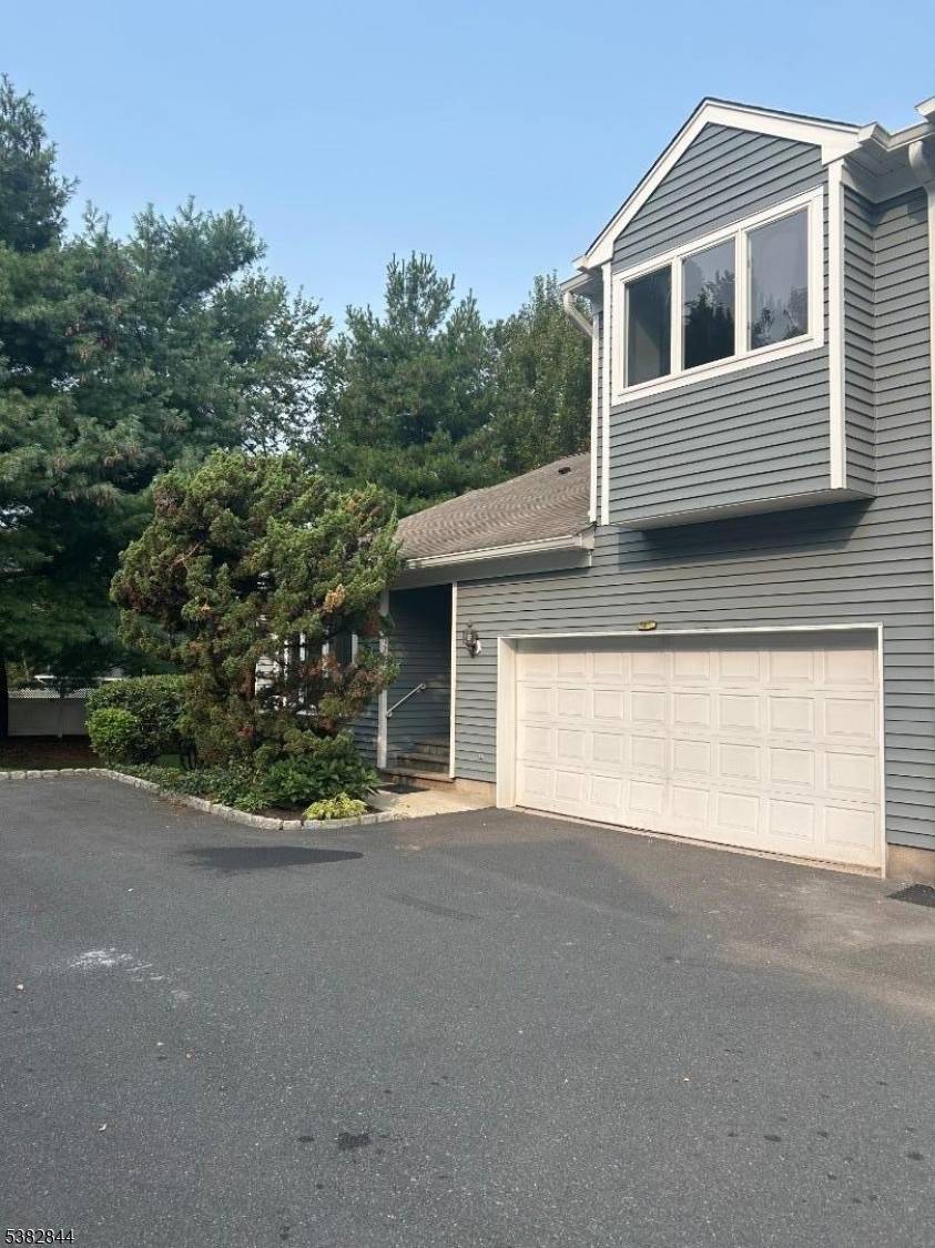 A rare opportunity to own in desirable Berkeley Meadows, this spacious end unit townhouse offering a flowing floor plan, higher ceilings, hardwood floors in focal locations, and a wood burning ...
