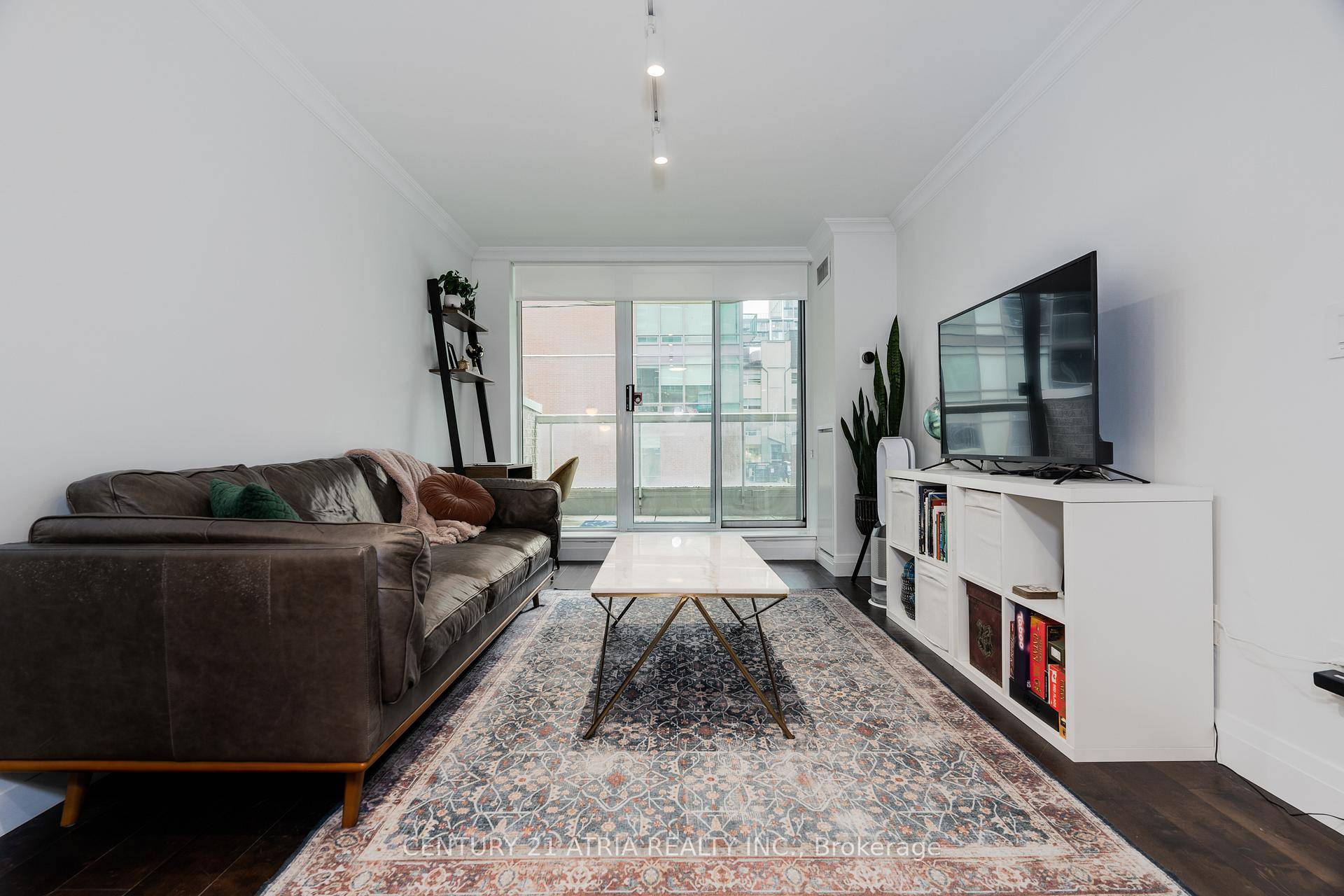 Fully Furnished. Parking, Wi Fi, Heat, Hydro, And Water Included.