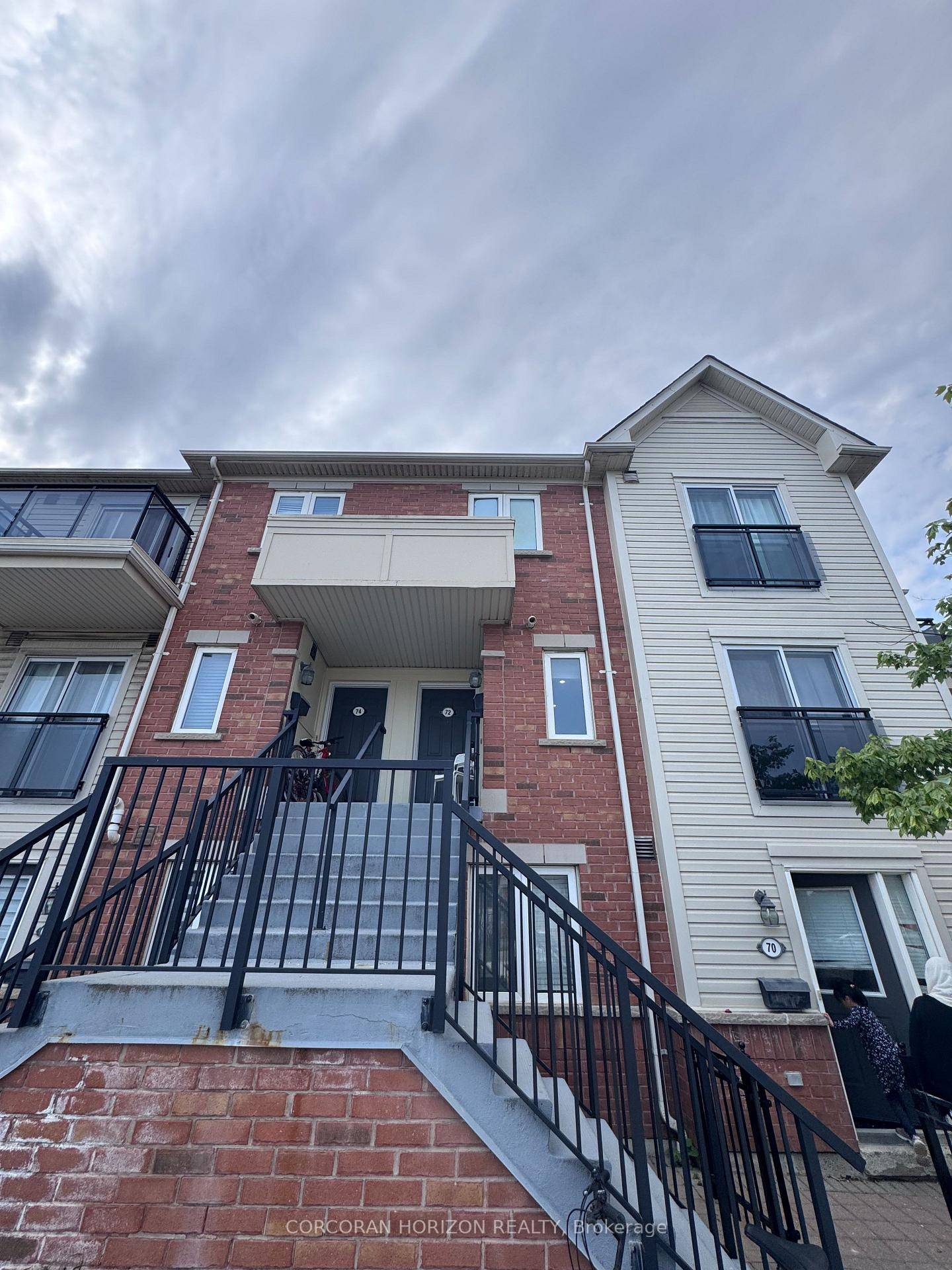 Welcome to Unit 7 at 4620 Guildwood Way, a stacked townhouse in the heart of Mississauga's vibrant Hurontario neighbourhood.