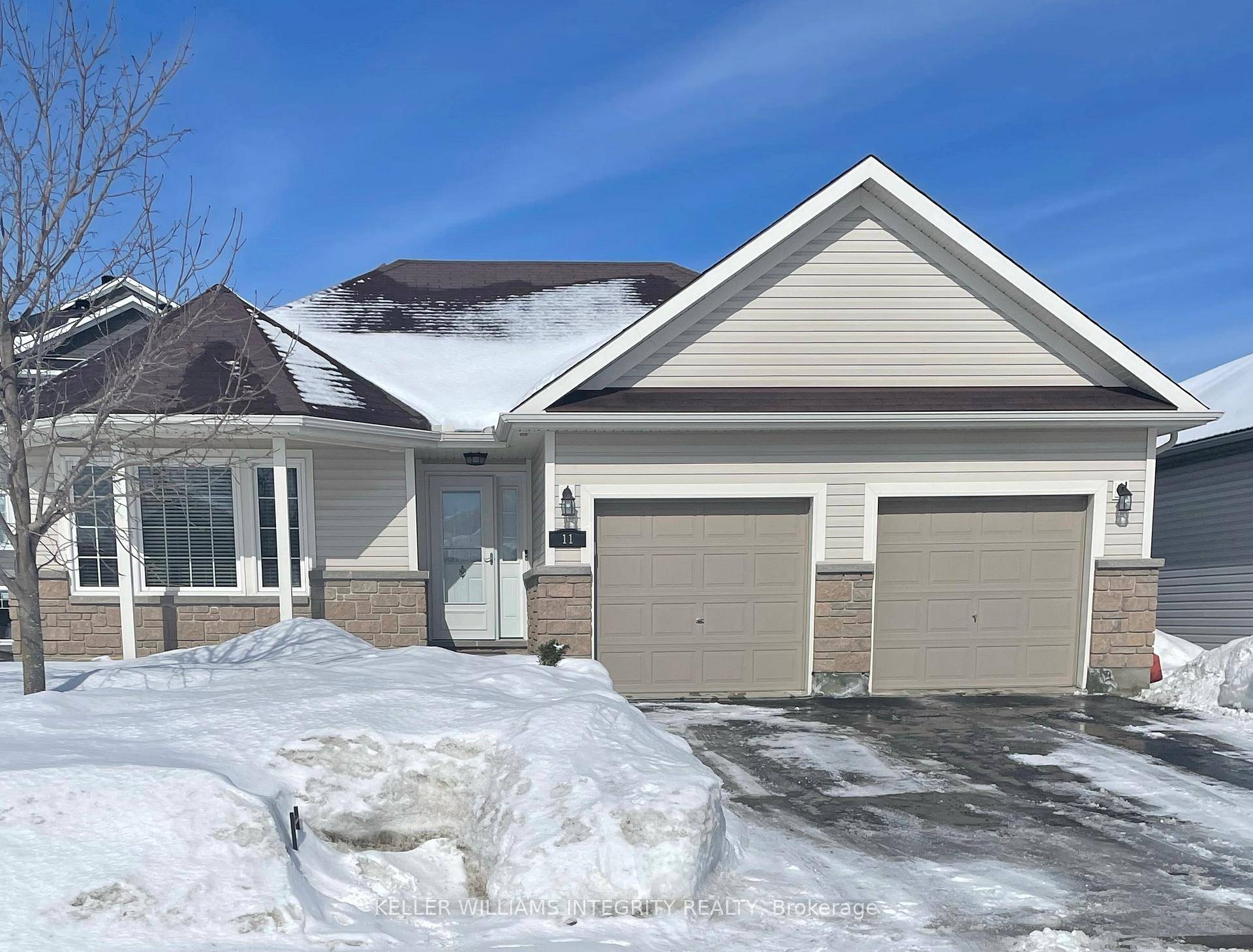 SPARKLING amp ; Energy Efficient Bungalow Forest Creek neighbourhood in Kemptville !