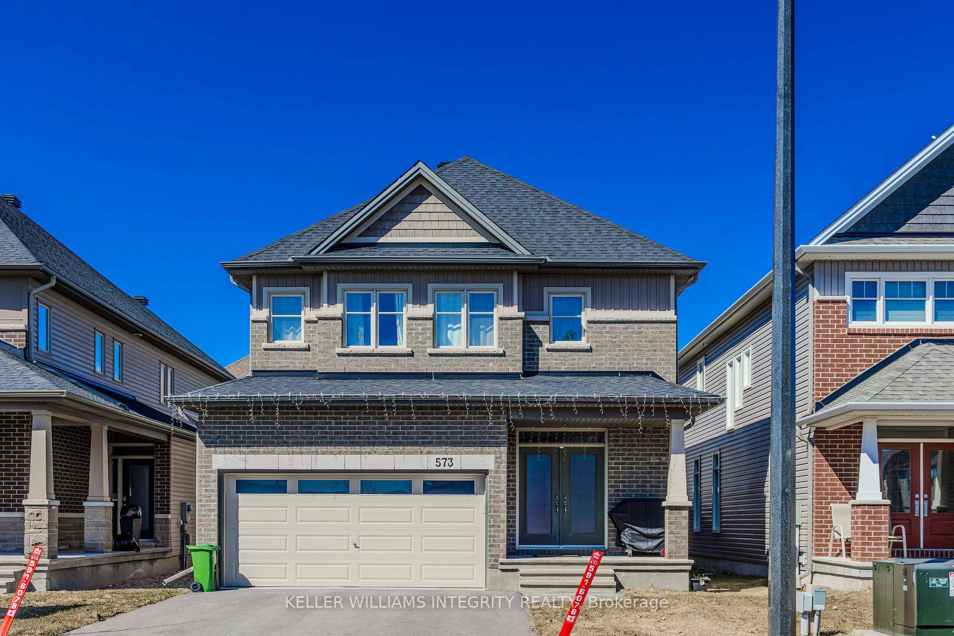 Stunning Claridge Model Home with Premium Upgrades !