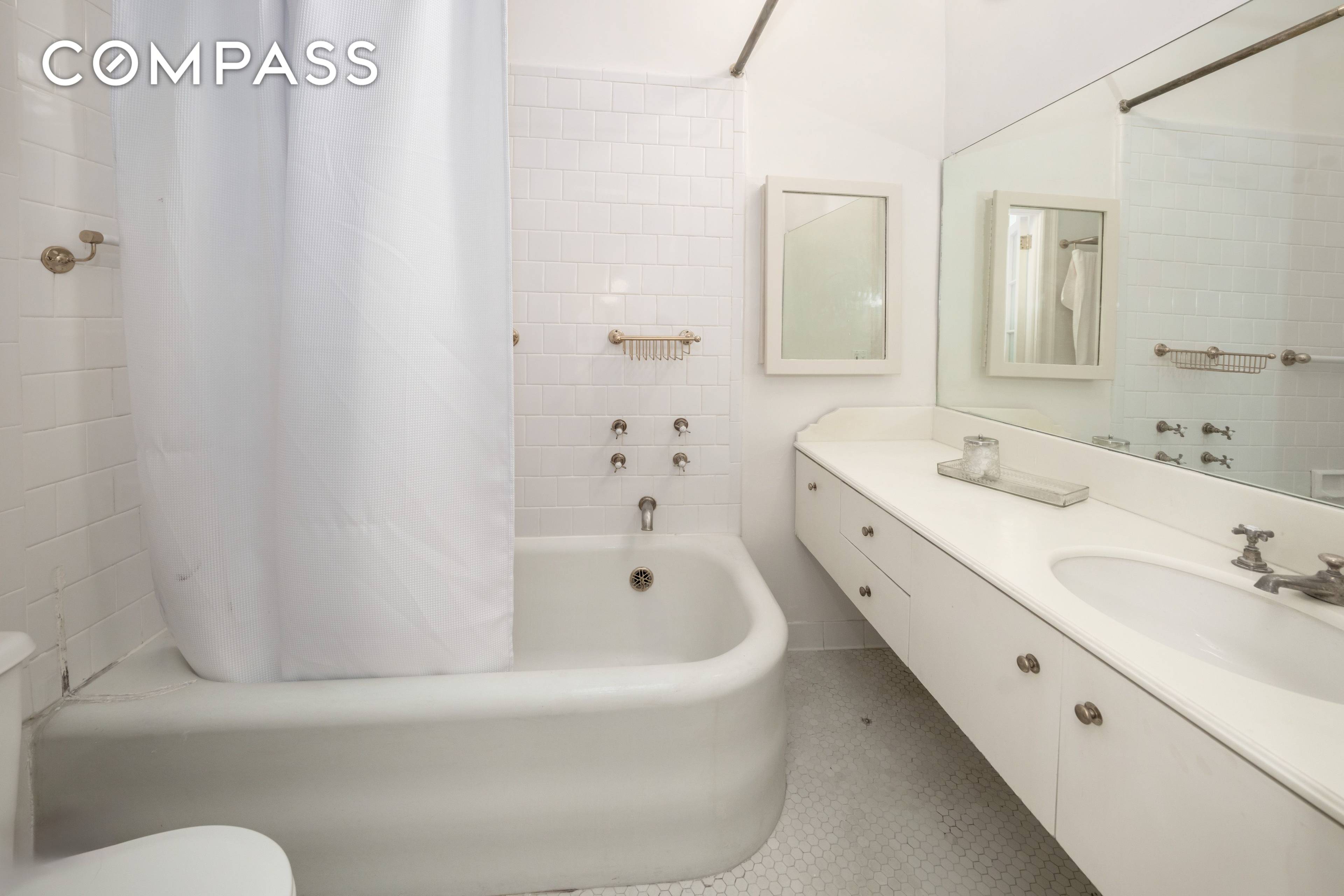 Gorgeous Park Avenue one bedroom !