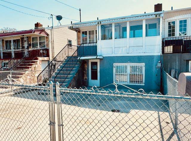 ESTATE SALE OPPORTUNITY BRAND NEW RENOVATION Arverne Far Rockaway Enjoy this newly renovated 2 family house or 1 family featuring an owners 4 bedroom, 2 bath duplex with a large ...