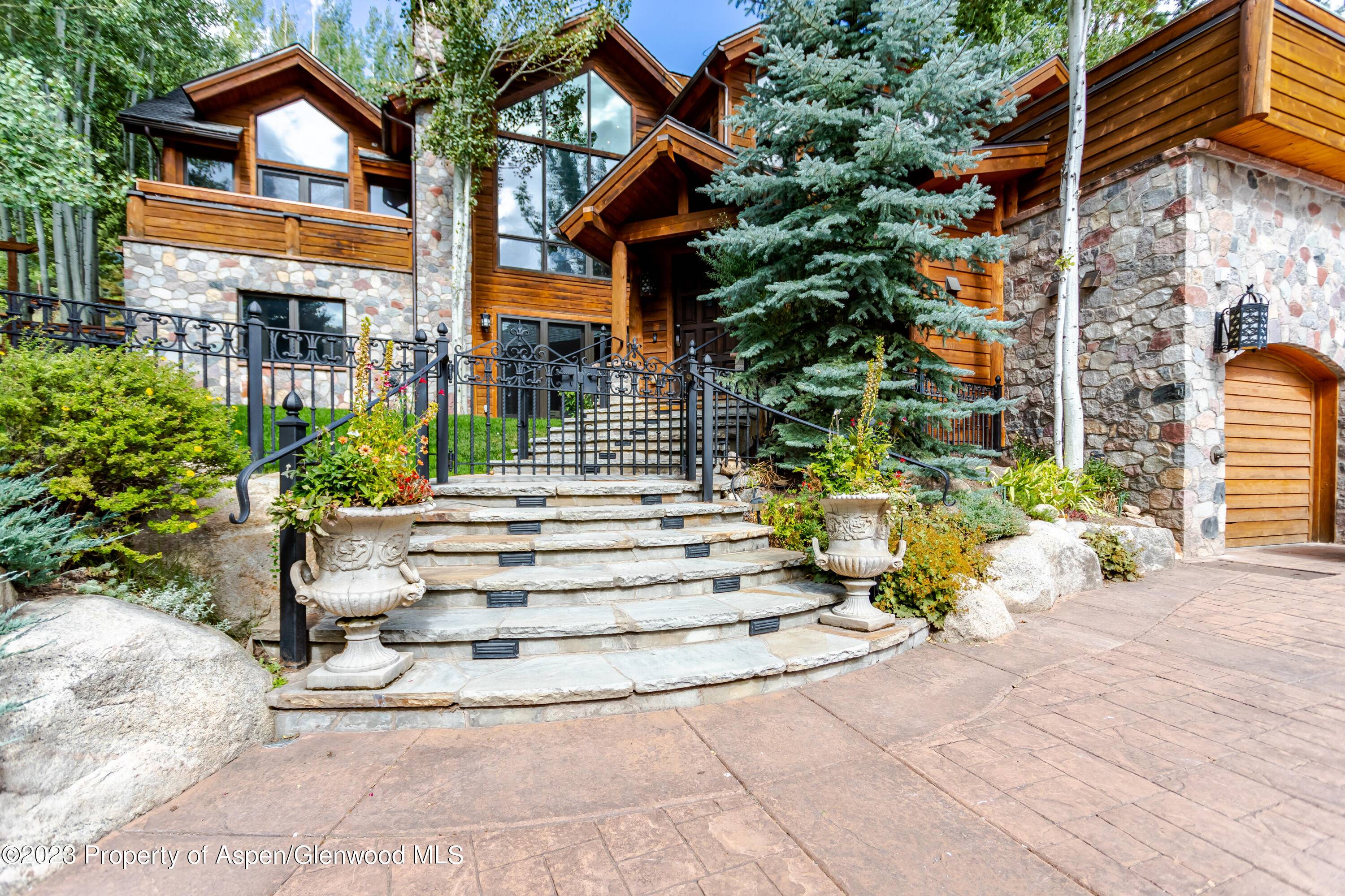 Welcome to our exquisite Aspen retreat, Silver Mountain Villa, where opulence meets alpine charm in this meticulously remodeled luxury vacation rental.