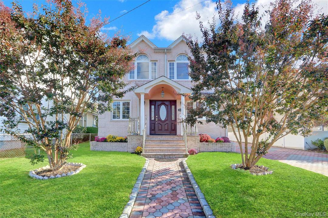 MUST SEE ! ! ! Location !