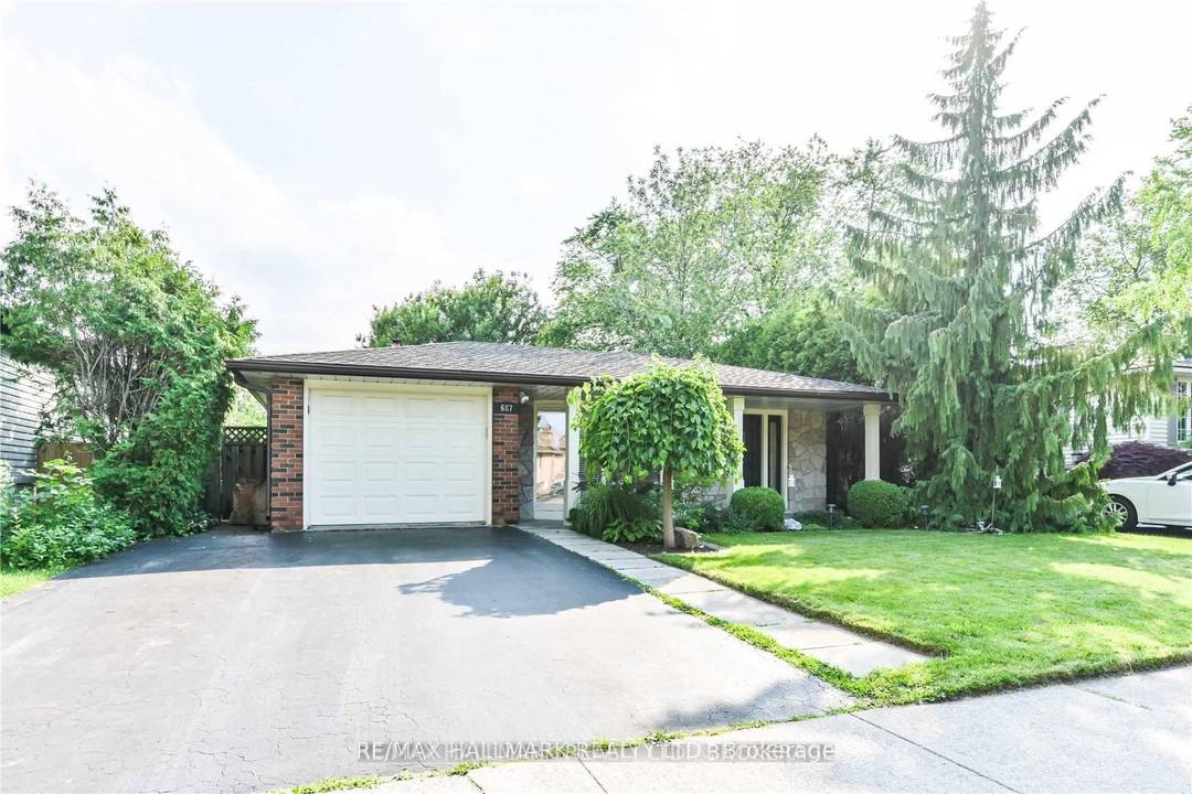 Very Quiet Family Neighborhood Fresh Paint, New Furnace Rental, New Hot Water Tank Rental Central Air, Updated Oak Kitchen With New Countertops And New Backsplash, Separate Eating Area.