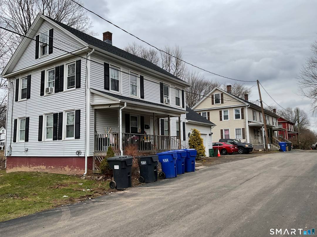 Rare opportunity to own a single family home plus a fully occupied 4 unit multifamily in a desirable historic district.