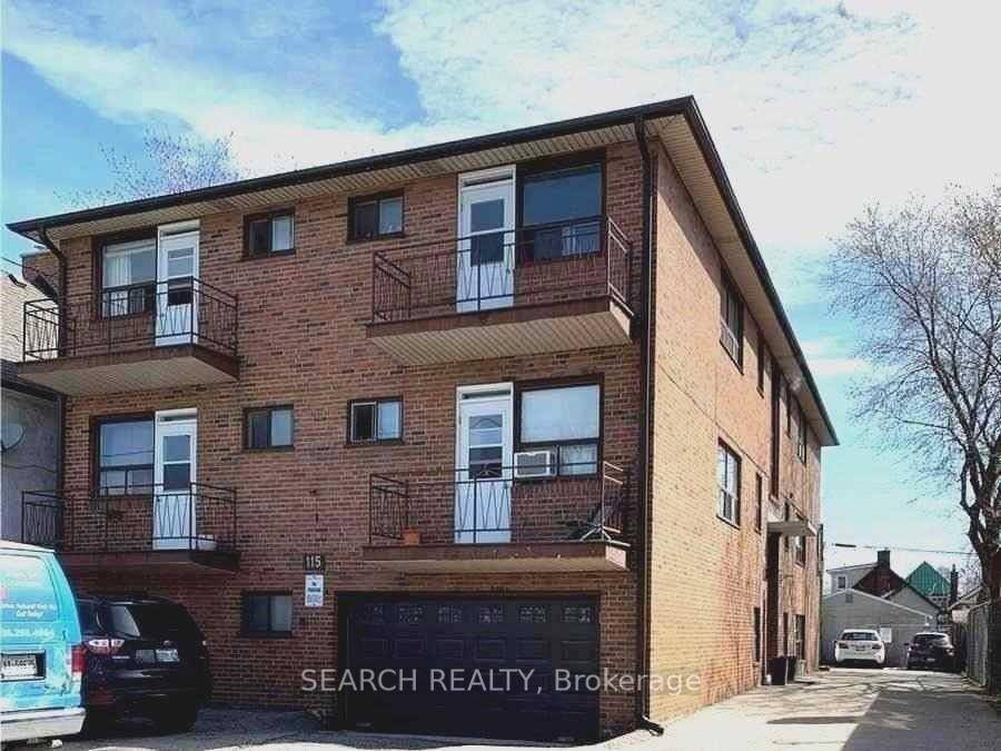 Beautiful, Bright amp ; Cozy, Sun Filled, Freshly painted 1Br Apartment, With A Balcony, On The Second Level.