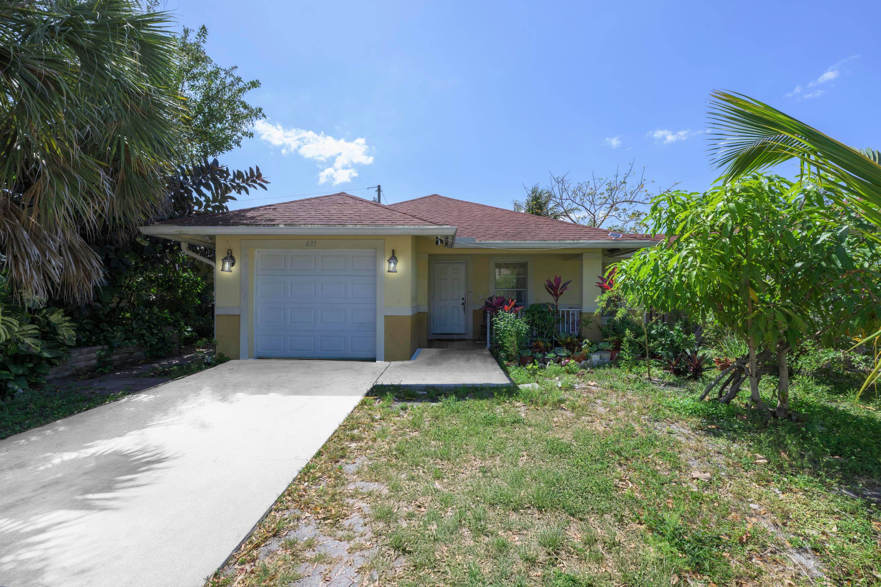 No HOA, Welcome and FHA buyers !