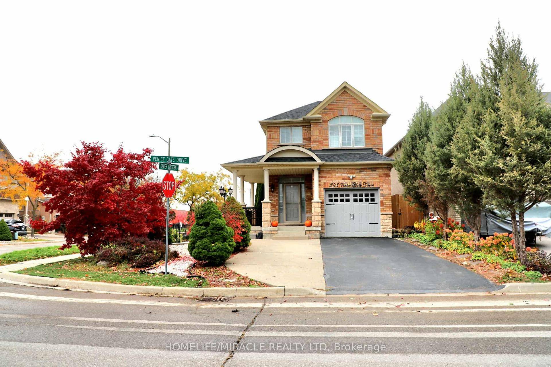 Elegant 2 Storey Corner Lot Detached Home.