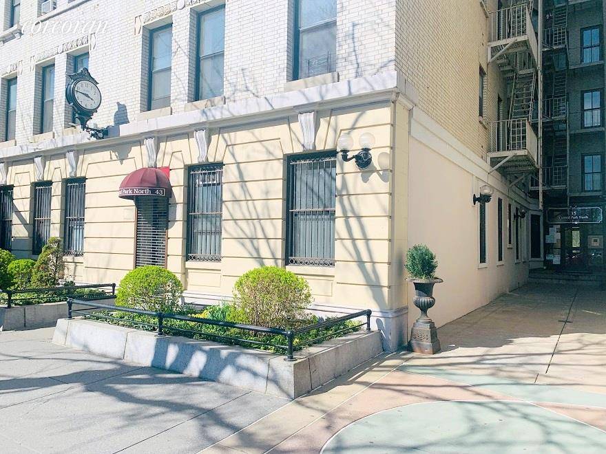 This rare ground floor space on Central Park North offers south facing views of Central Park.