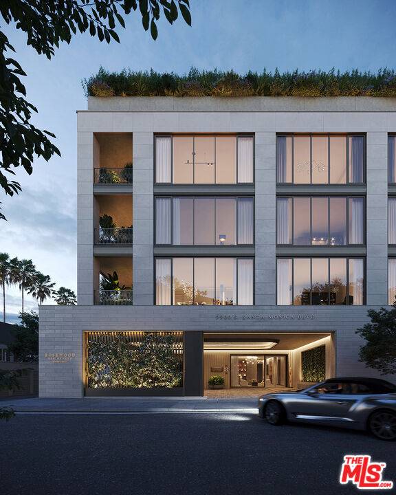 9900  S Santa Monica Blvd 3.0 Beverlywood LA