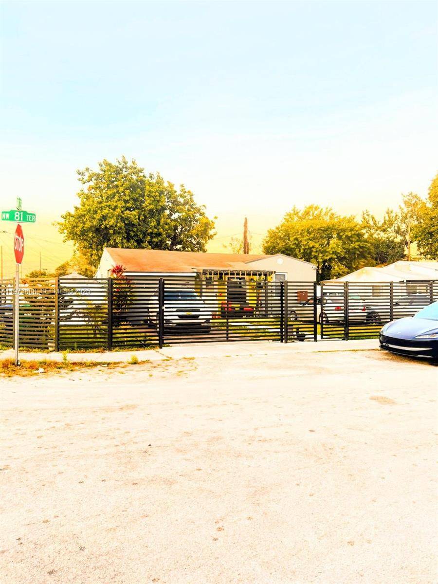 Well maintained property offering a flexible and functional layout, suitable for a variety of living needs.