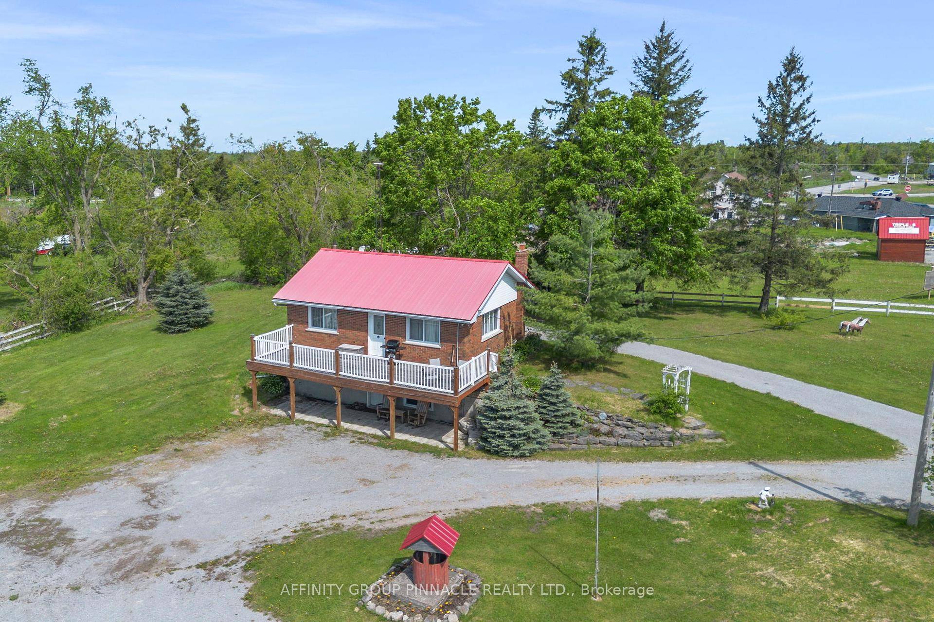 Welcome to 572 County Rd 8 !