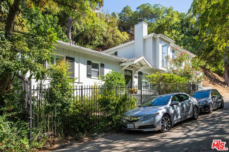 8524   Appian Way 3BR Hollywood Hills East La