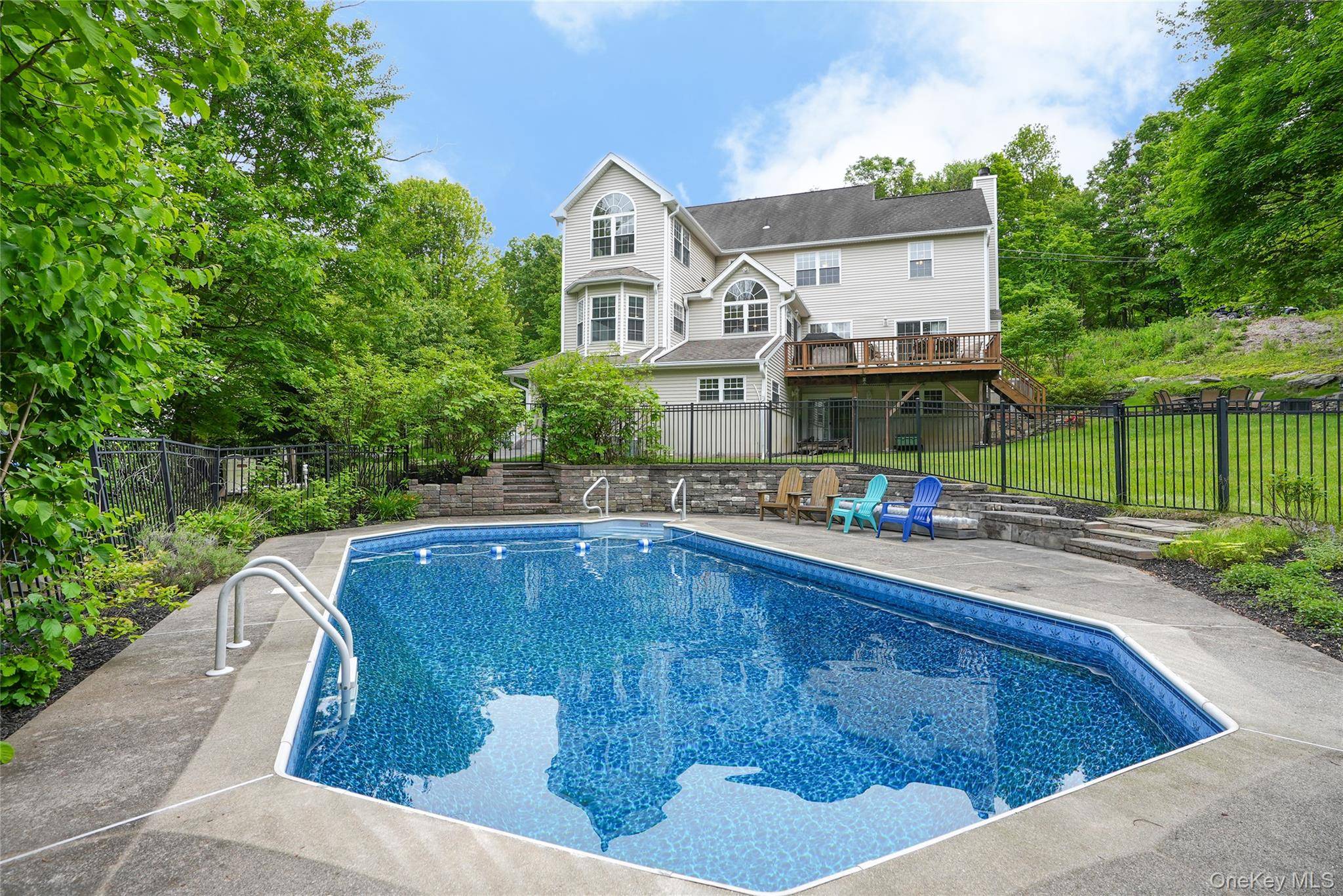 Welcome to your new home in the neighborhood you want and with all the amenities you want.