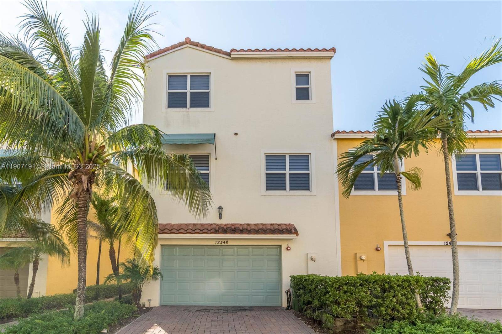Discover a gem in the heart of Pembroke pines !