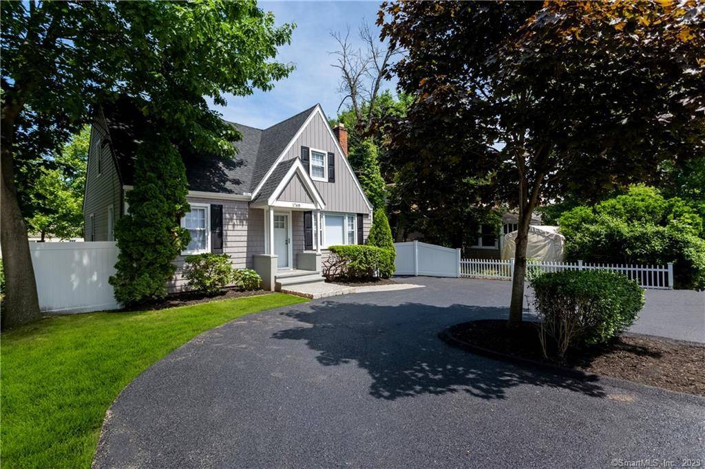 Welcome to Fairfield, here's your chance to rent this stunning four bed two bath cape remodeled to perfection centrally located in one of the most desirable areas of Connecticut.