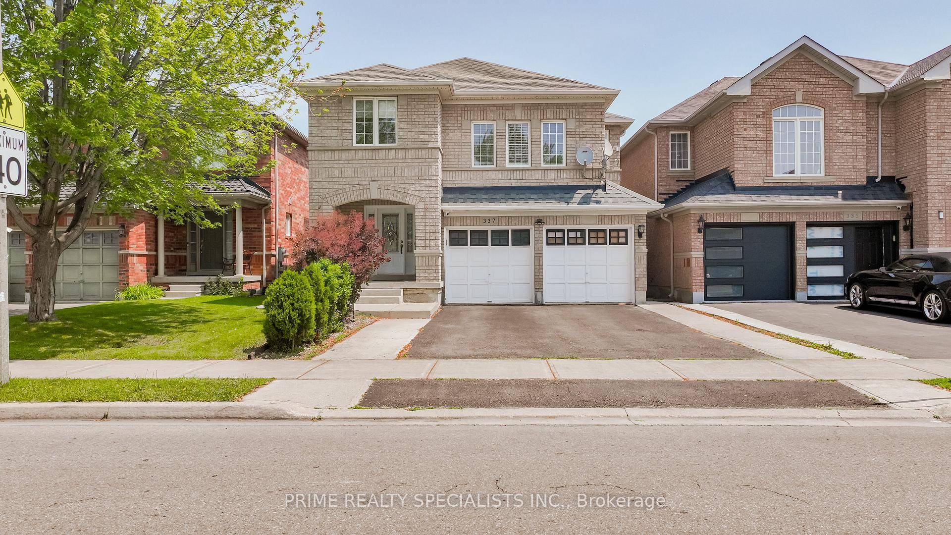 WELCOME TO THIS EXCEPTIONAL amp ; ELEGANT, FULLY UPGRADED 4 BEDROOM DETACHED MASTERPIECE, FEATURING A 2 BEDROOM LEGAL BASEMENT APARTMENT PERFECT FOR EXTENDED FAMILY OR RENTAL INCOME !