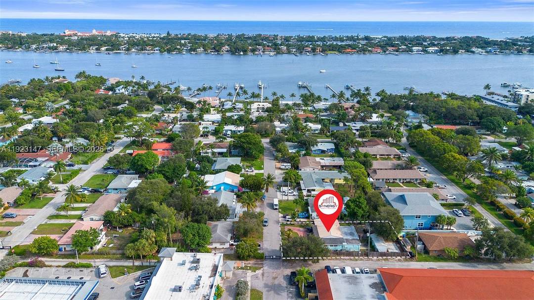 Discover this beautifully updated duplex featuring two separate units, each offering 2 bedrooms and 1 bath.