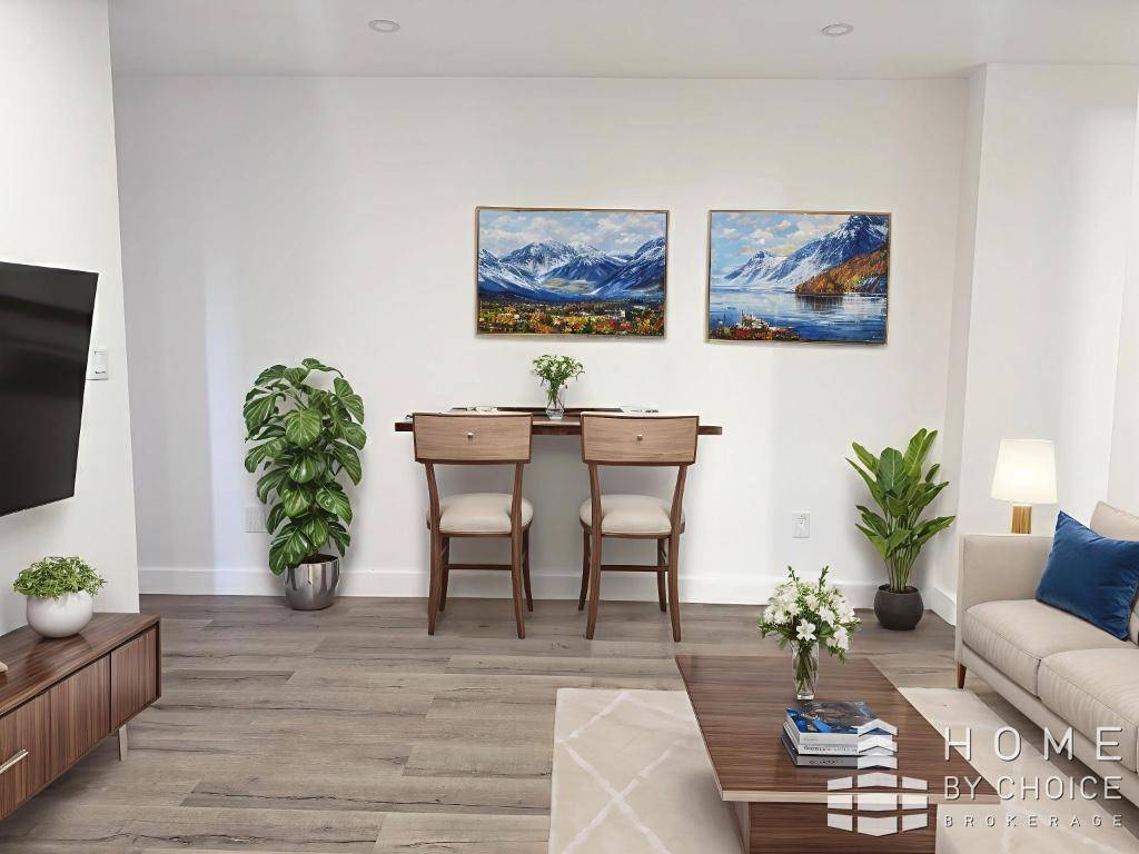 OPEN HOUSE BY APPOINTMENTWASHER DRYER IN UNITWelcome to the opportunity at Unit 8 of 409 East 84th Street, a beautifully maintained six story pre war building rising in the heart ...