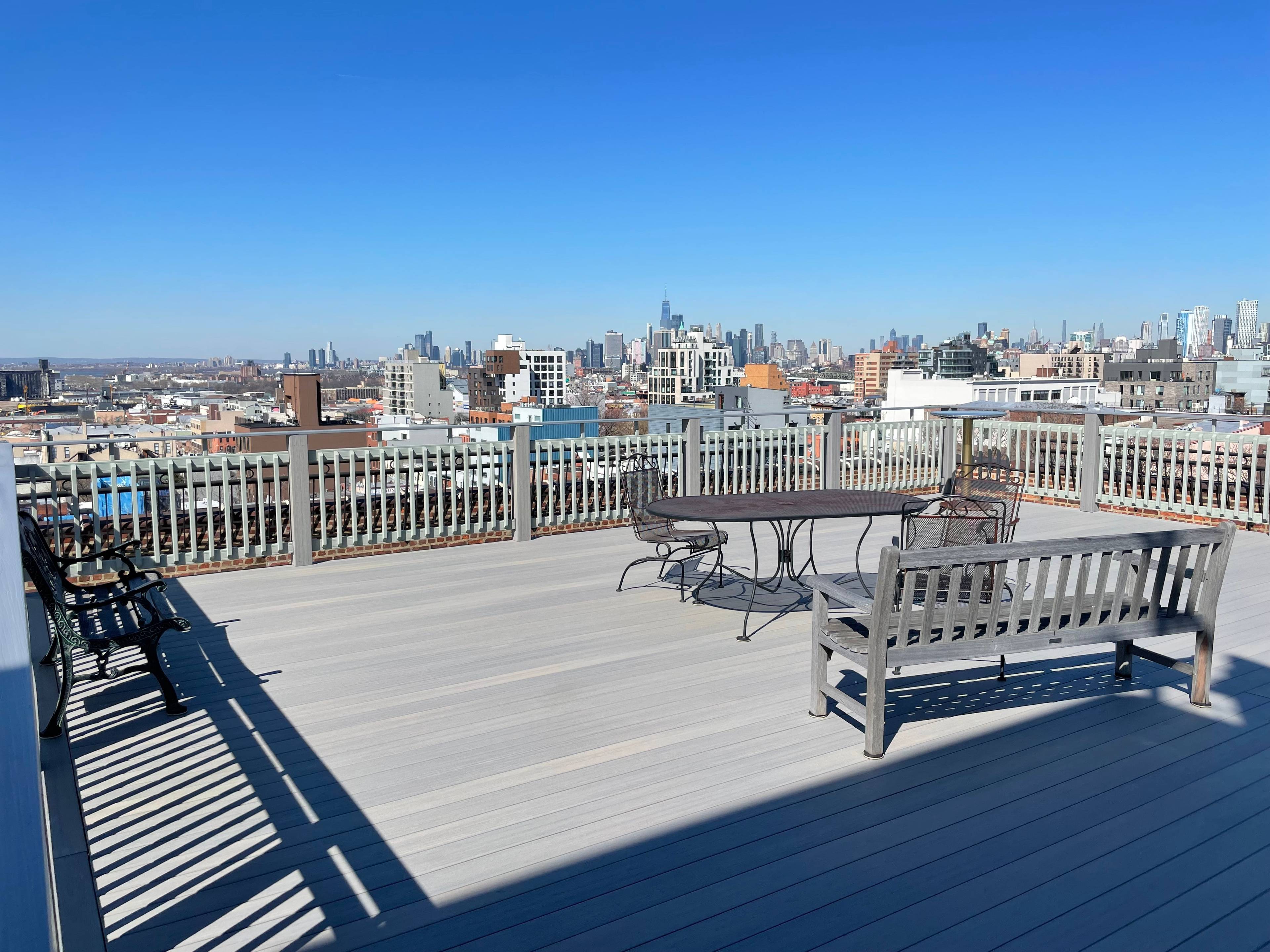 Unique 3 Bedroom loft at the Saint John s Condominium A Stunning 1350 sf 3 Bedroom 2 Bath duplex loft Condo with shy of 16 foot ceilings located at the ...