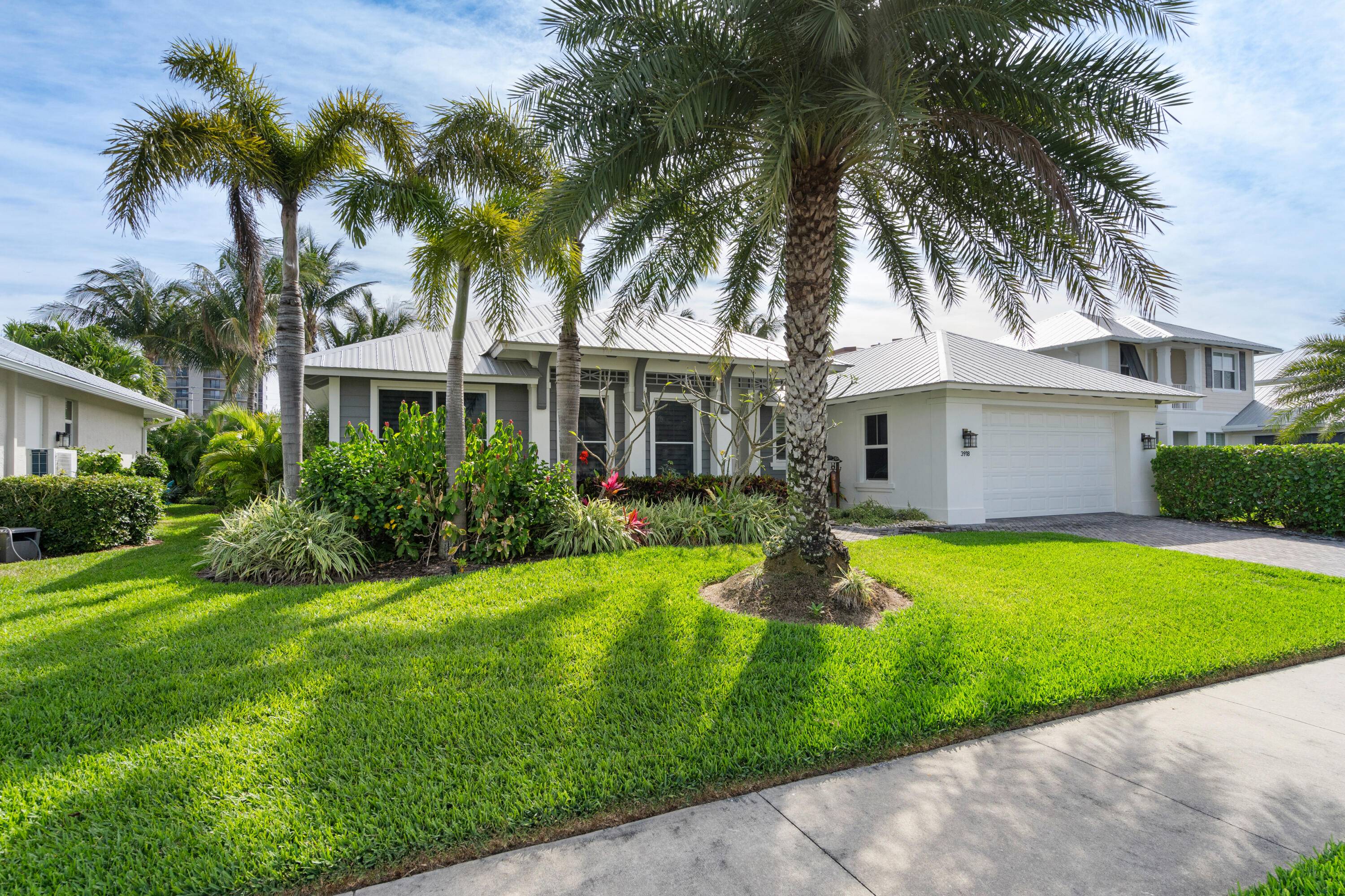 Discover your dream home on North Hutchinson Island, Florida !