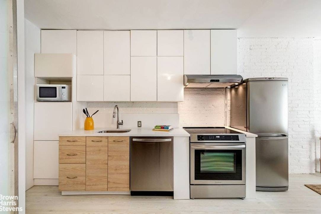 RARELY AVAILABLE PREWAR CONDO INVESTOR DREAM !
