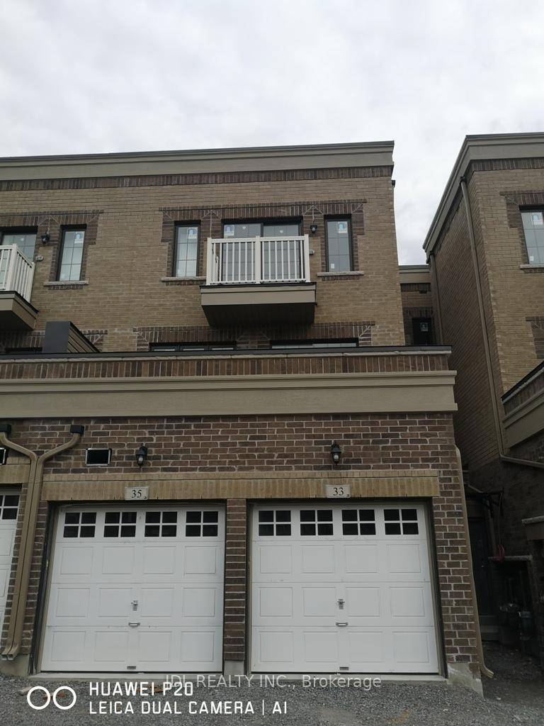 Welcome to this modern Fieldgate townhome in sought after Upper Unionville, offering approximately 1, 700 sq.