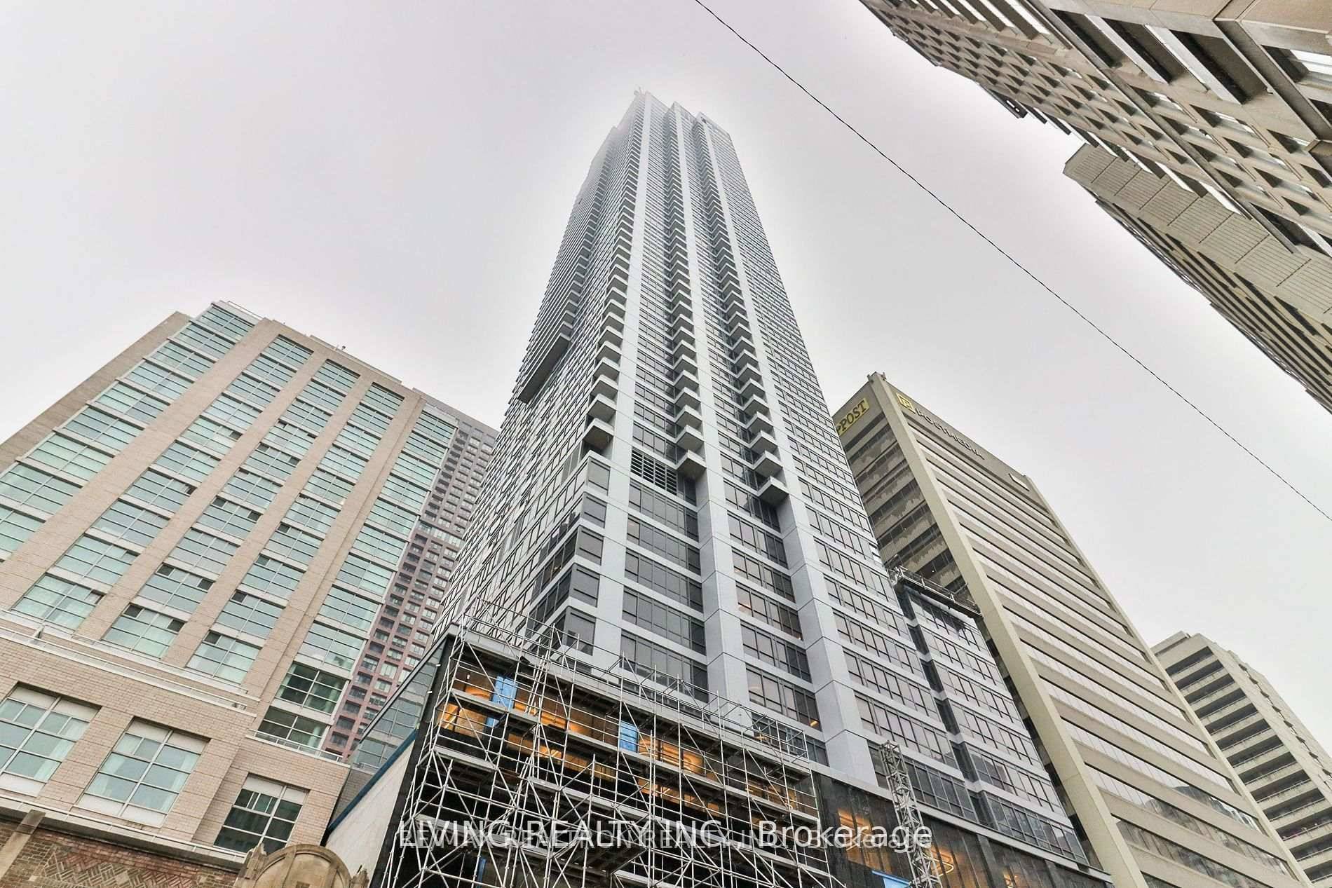 Experience elevated urban living at The Rosedale with this bright 2 bedroom, 1 bath southeast corner suite, offering sweeping city and skyline views from your private balcony.
