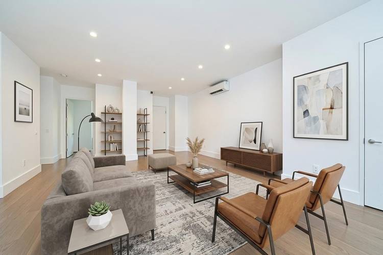 Top Floor Penthouse 4 Bedroom amp ; 3.