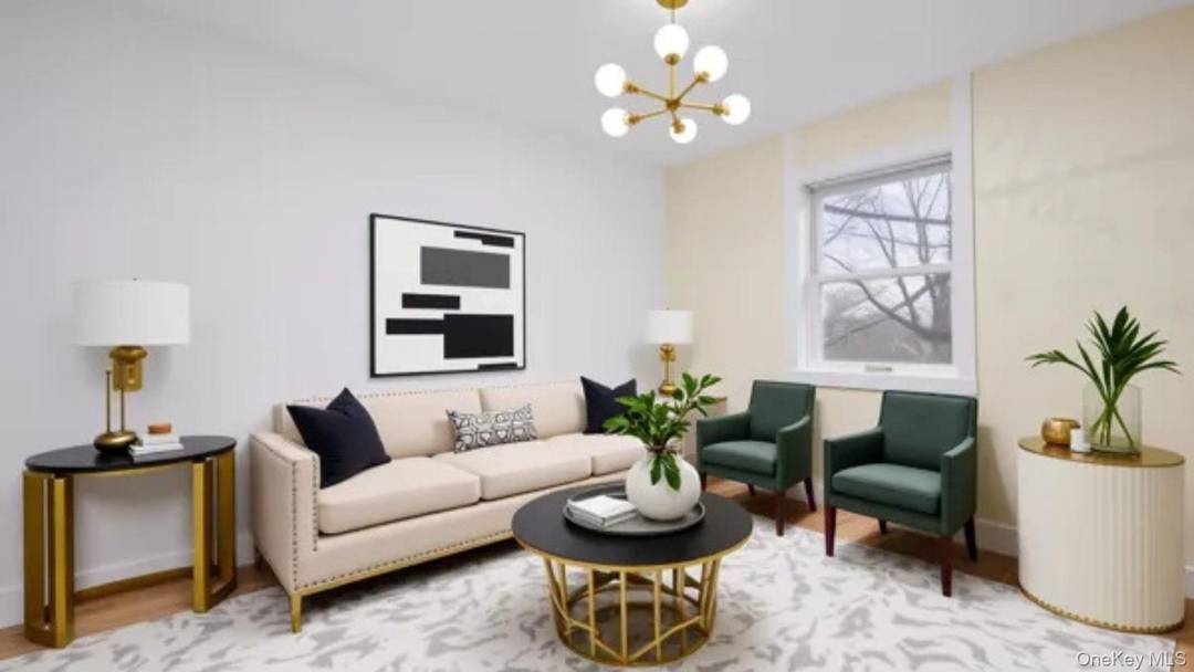 NO SATURDAY SHOWINGS ! ONLY EXTERIOR SHOWINGS !