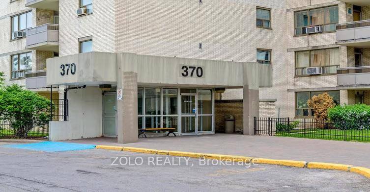 This beautifully updated 3 bedroom unit offers a modern open concept layout Virtual Tour https www.