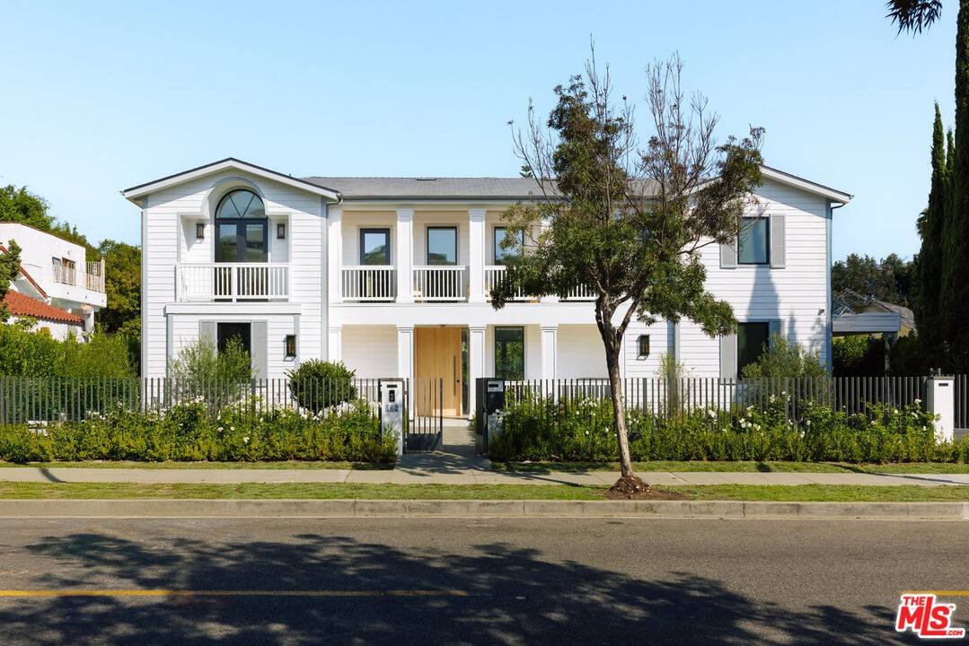 162  N Rexford Dr 5BR Beverly Hills Post Office | B.H.P.O. La
