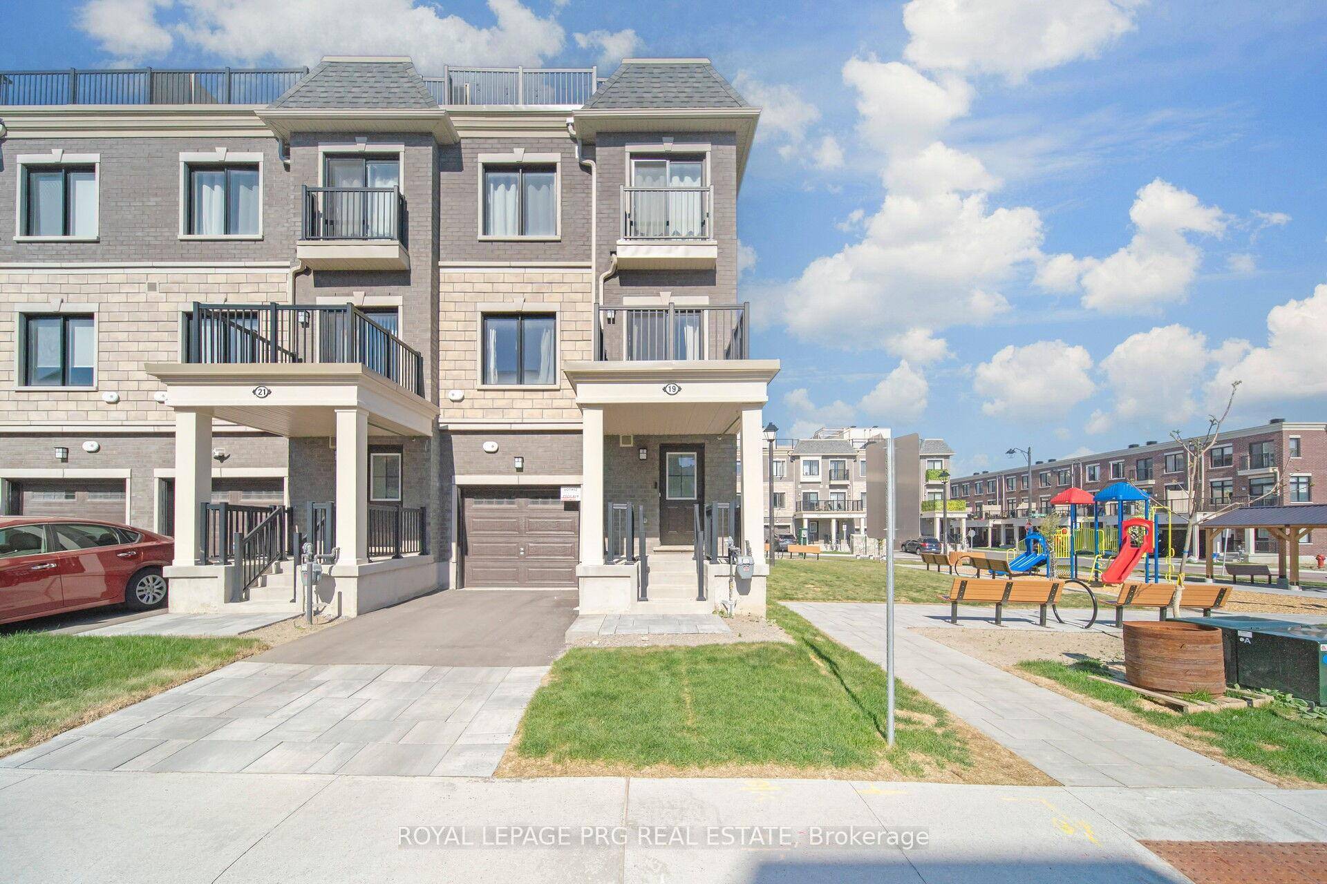 Indulge in the epitome of luxurious living with our brand new 2 bedroom, 3 bathroom townhome in Stouffville, available for lease !