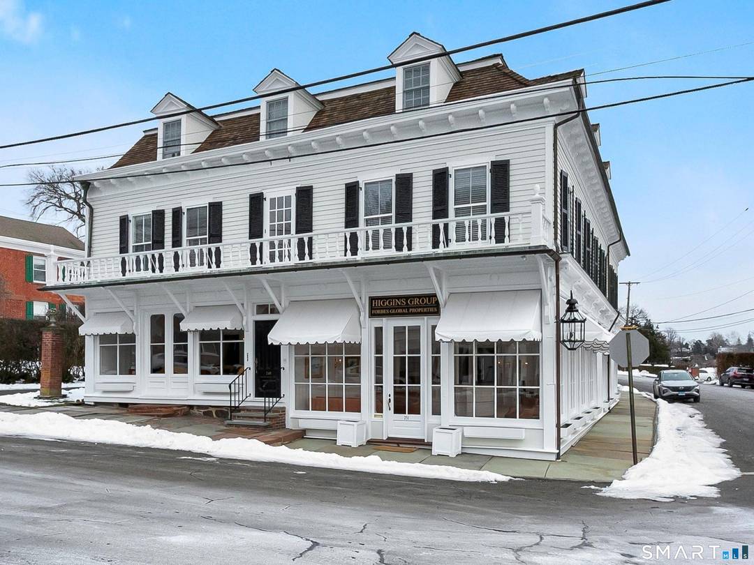 SOUTHPORT VILLAGE TOWNHOUSE With a fabulous location overlooking Southport Harbor, this beautifully and newly renovated, 1726 square foot, two Bedroom, two and one half Bath, pied a terre is now ...