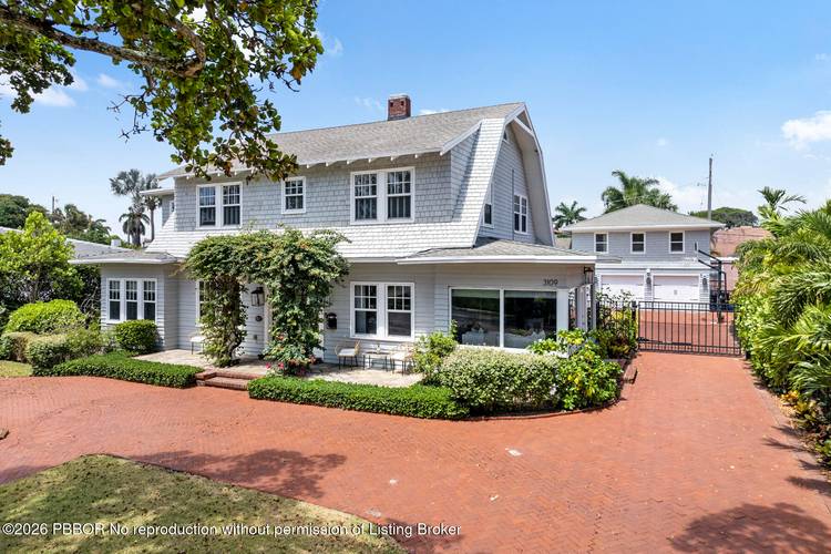 Historic Shingle Style Colonial Home.