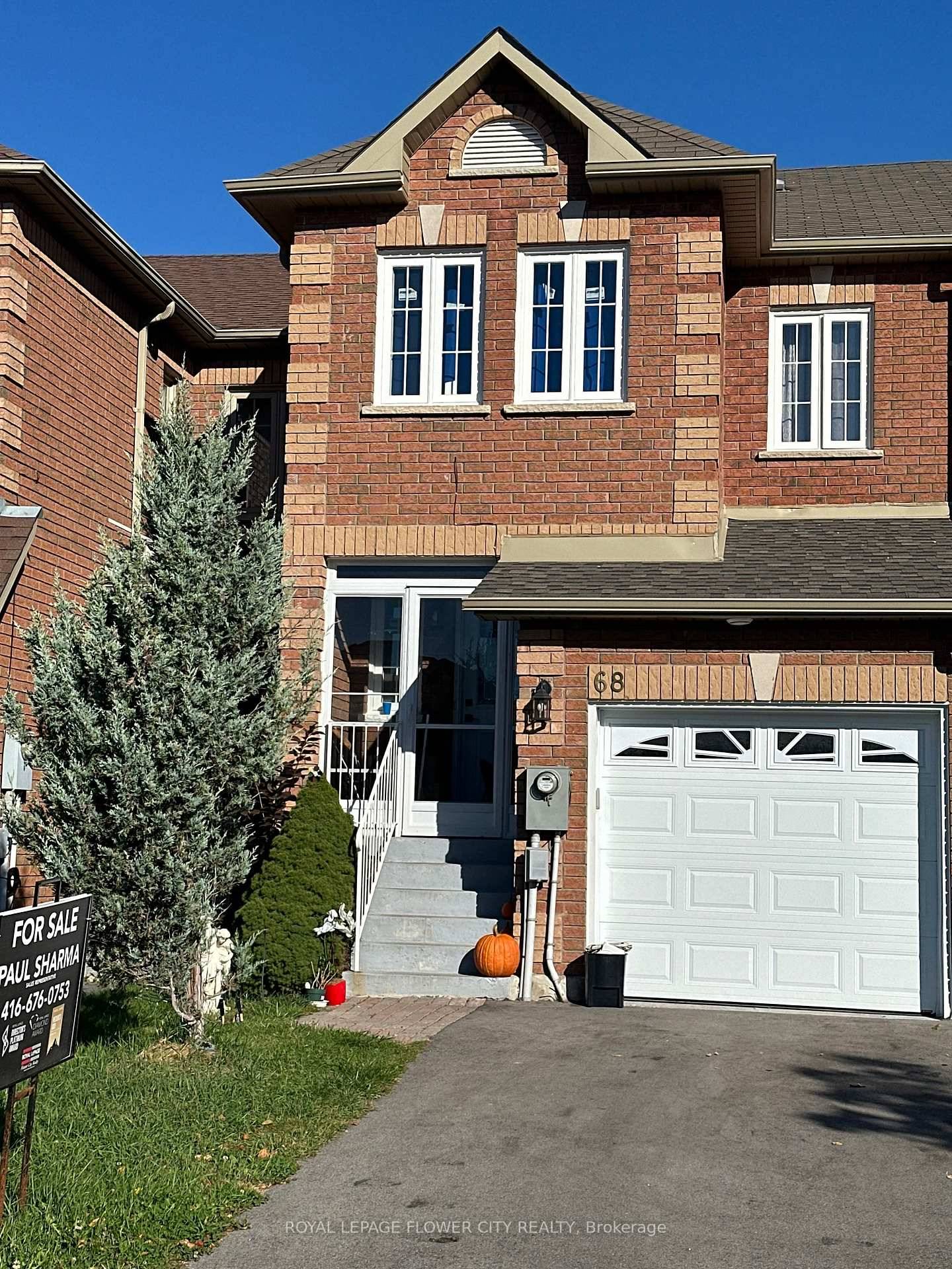 This charming 3 bedroom freehold town home in the desirable Maple neighborhood features a bright, open concept layout with a spacious living and dining area leading to a patio.