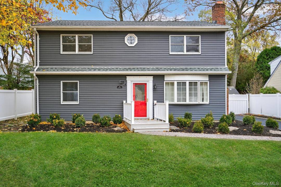 Spectacular Colonial. Spacious Great Room W Vaulted Ceilings, Custom Built Ins, And French Doors To Brick Patio.