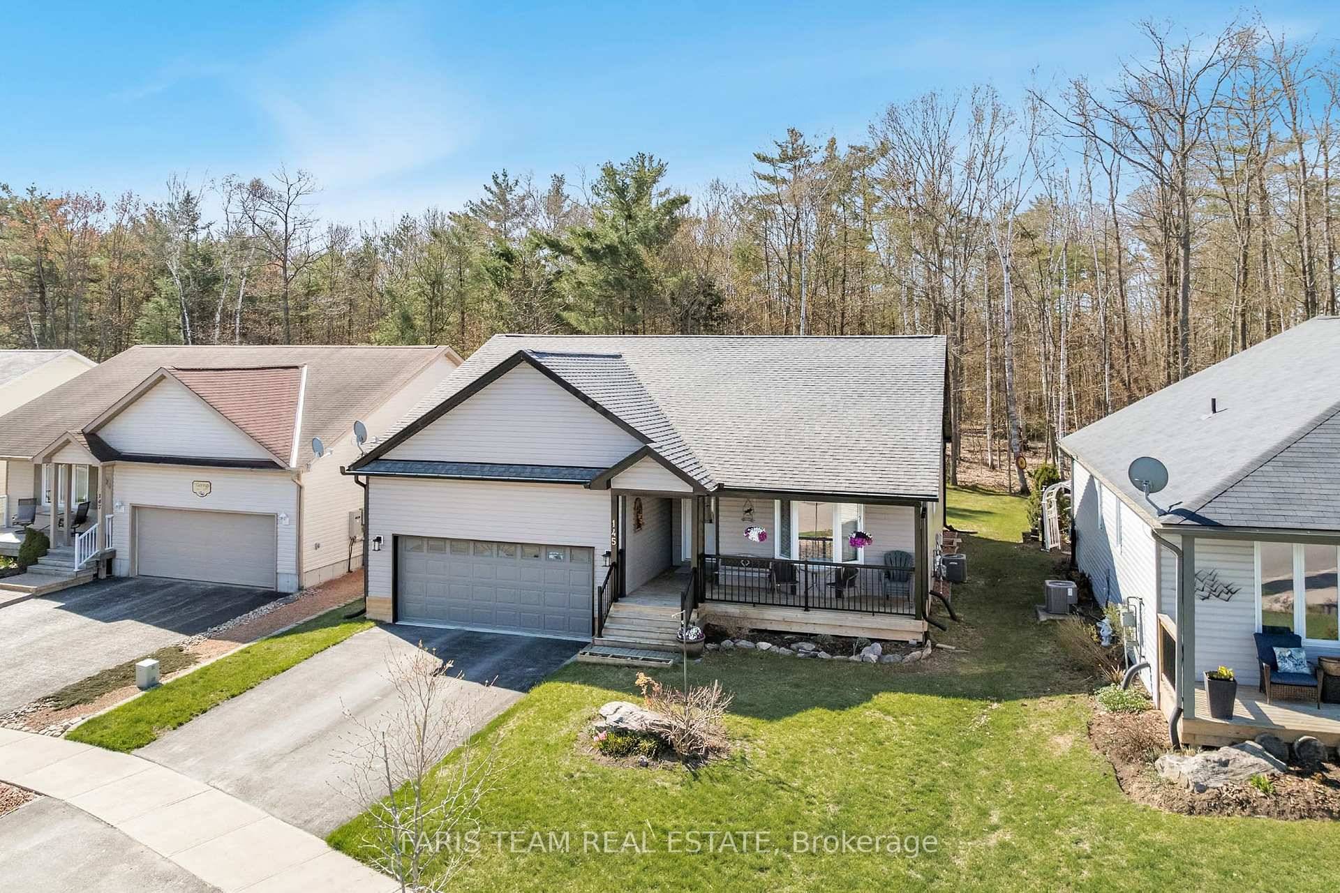 Top 5 Reasons You Will Love This Home 1 Settled into the heart of the highly sought after Pineridge Gate Community, this charming three bedroom, three bathroom bungalow welcomes you ...
