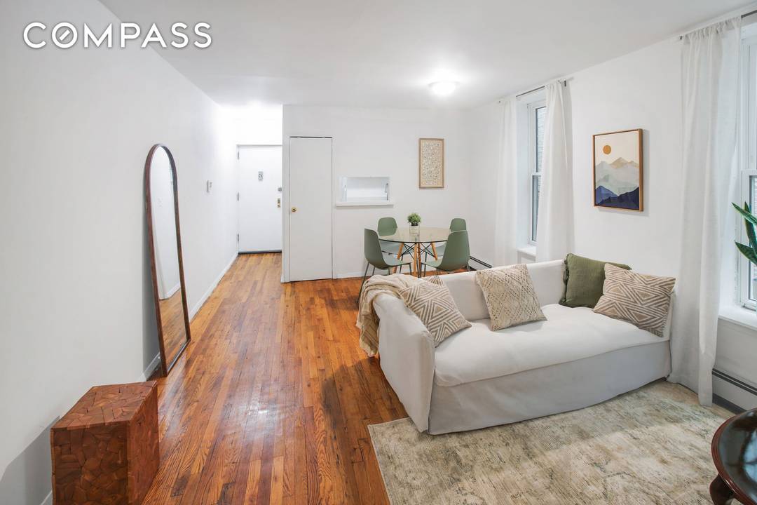 Welcome to 355 St Johns Place 2B, a charming and sun filled one bedroom condo in the heart of Prospect Heights.