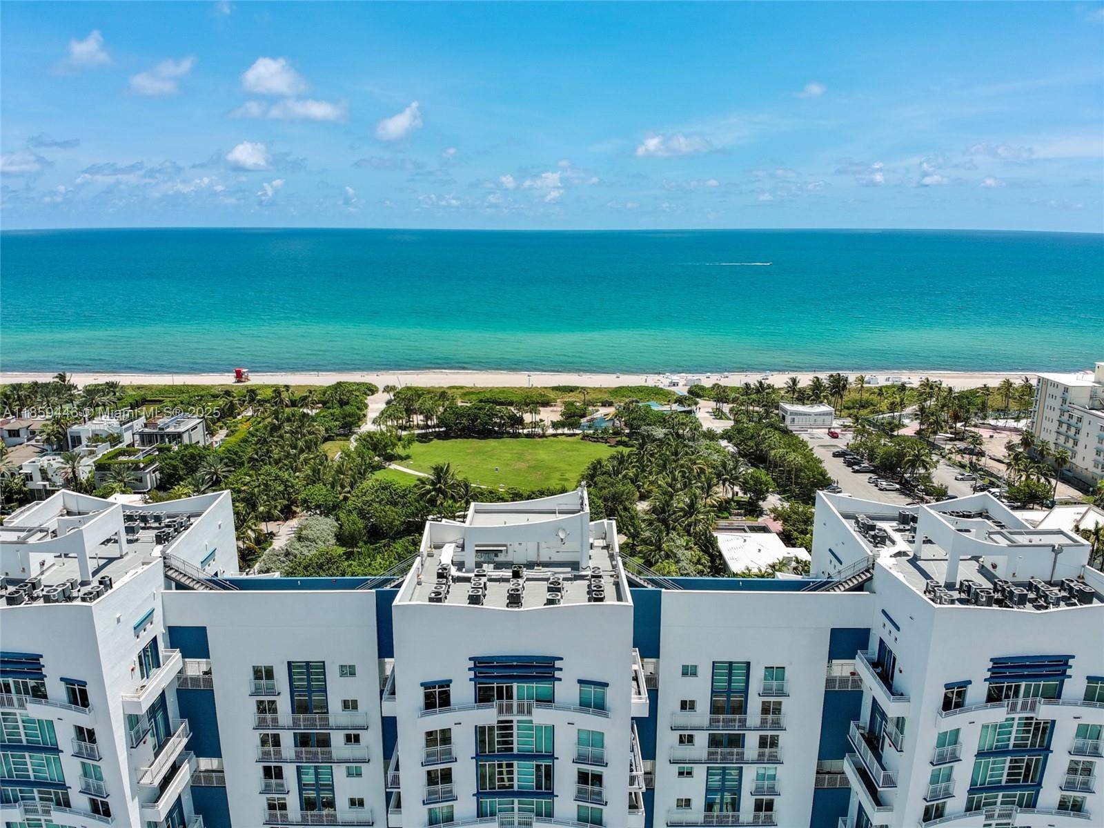 Penthouse Loft with Bay amp ; Skyline views, steps to the beach.